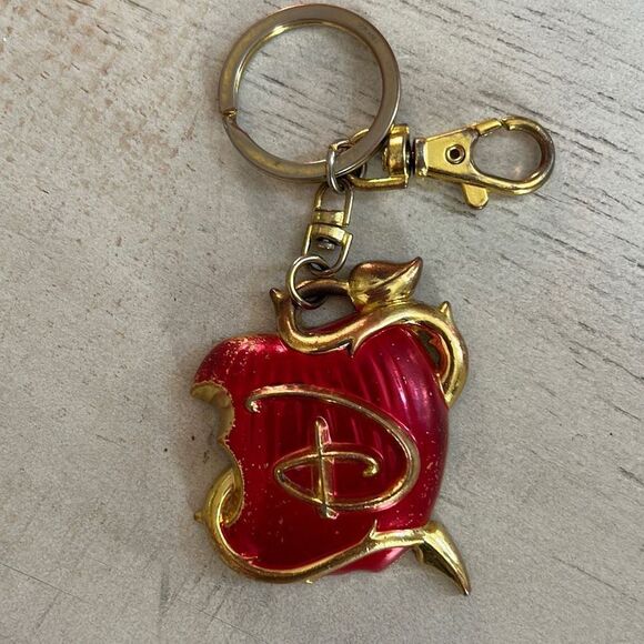 Disney Apple Keychain - Picture 1 of 2